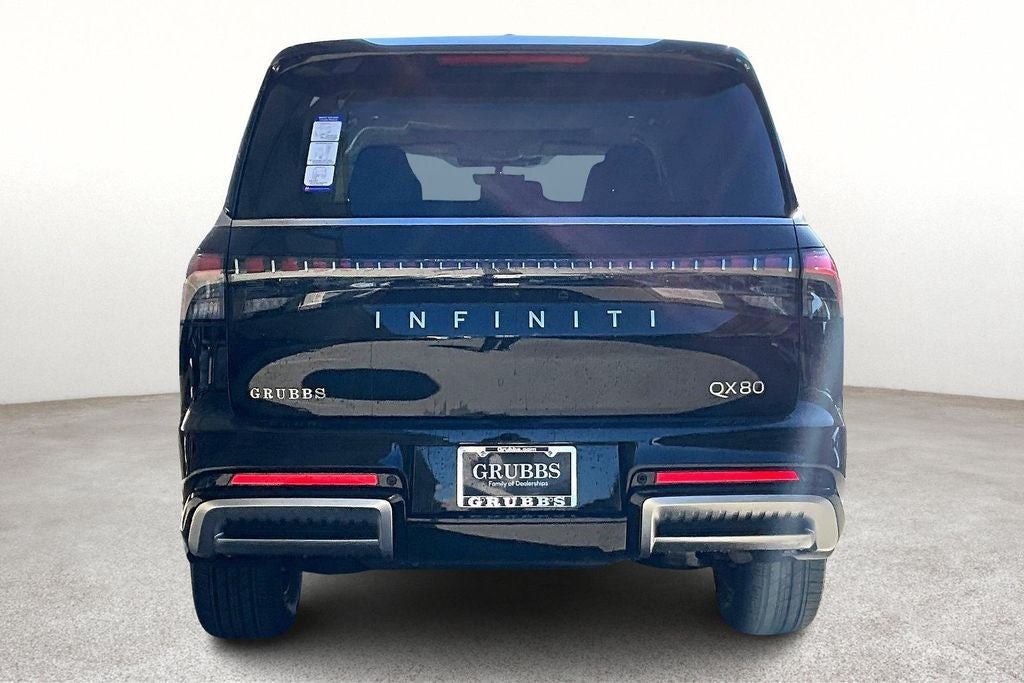2026 INFINITI QX80 LUXE