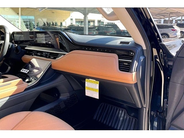 2026 INFINITI QX80 LUXE