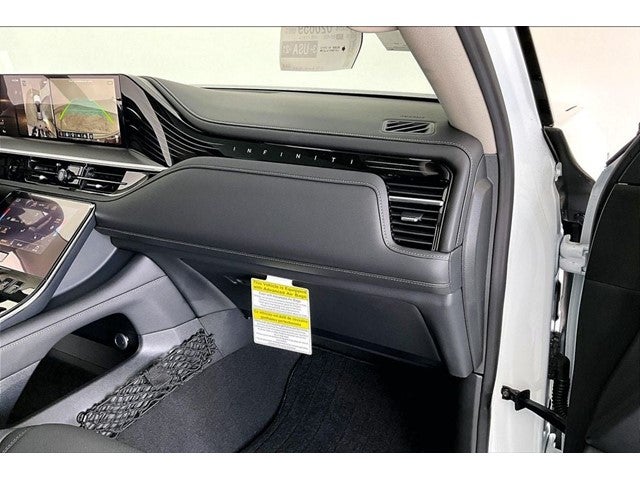 2027 INFINITI QX80 LUXE