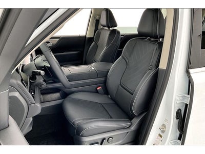 2027 INFINITI QX80 LUXE