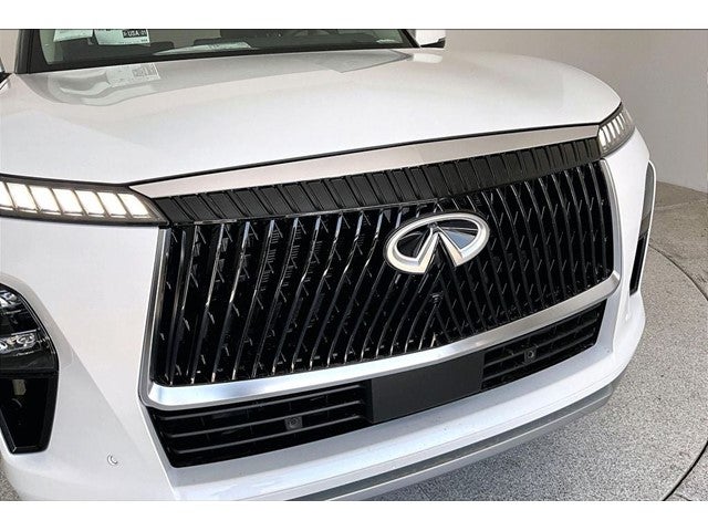 2027 INFINITI QX80 LUXE