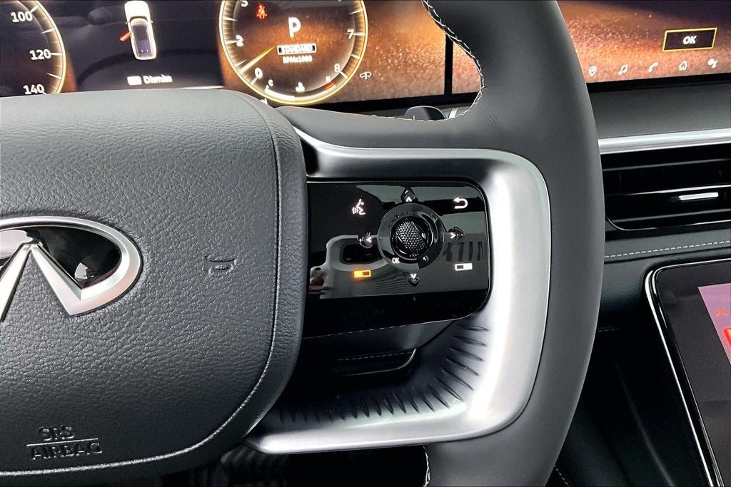 2027 INFINITI QX80 LUXE