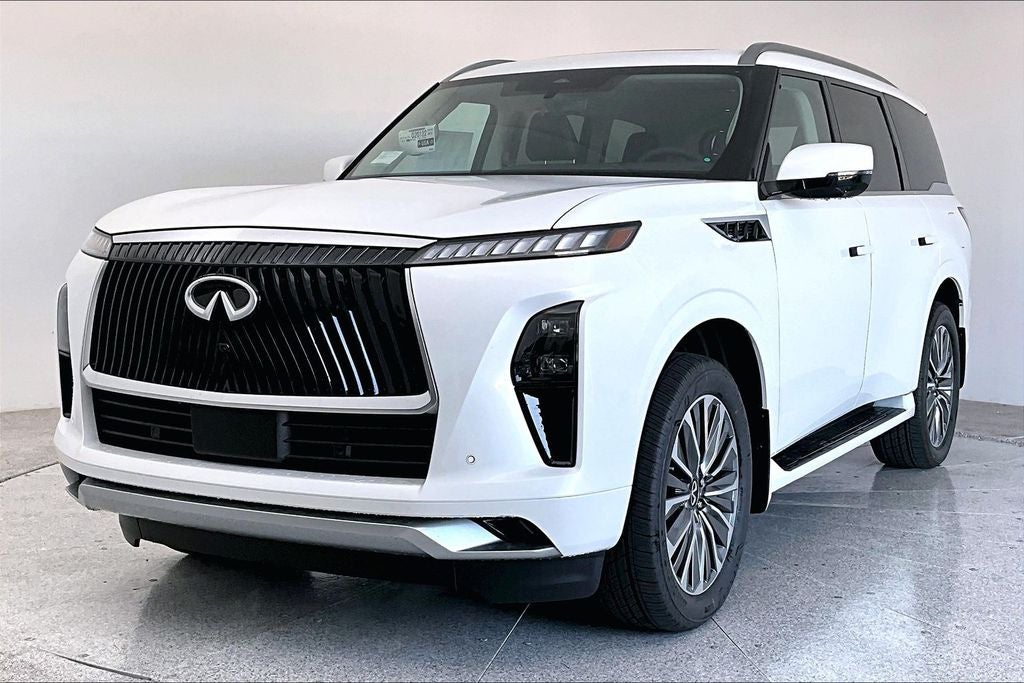 2027 INFINITI QX80 LUXE