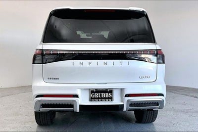 2027 INFINITI QX80 LUXE