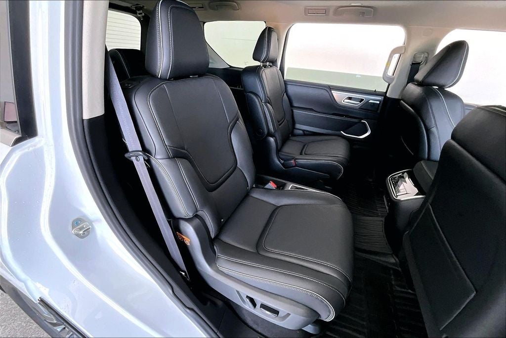 2027 INFINITI QX80 LUXE