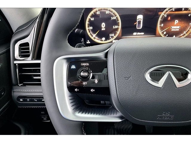 2027 INFINITI QX80 LUXE