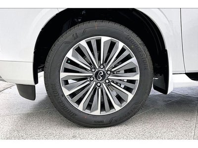 2027 INFINITI QX80 LUXE