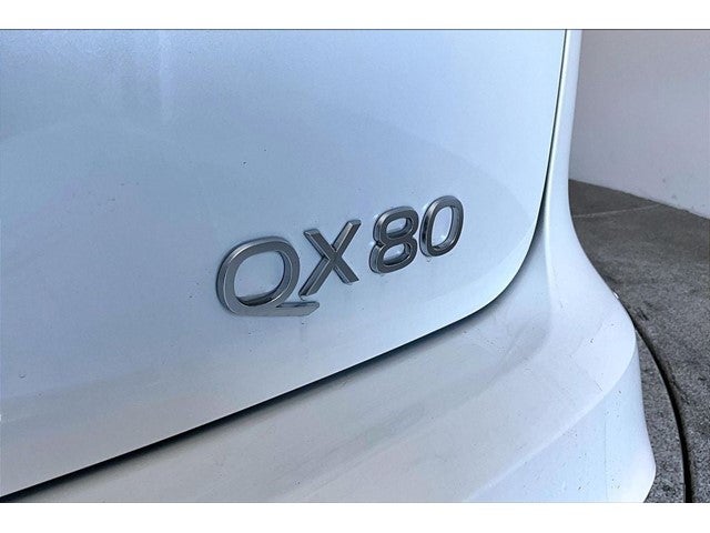 2027 INFINITI QX80 LUXE