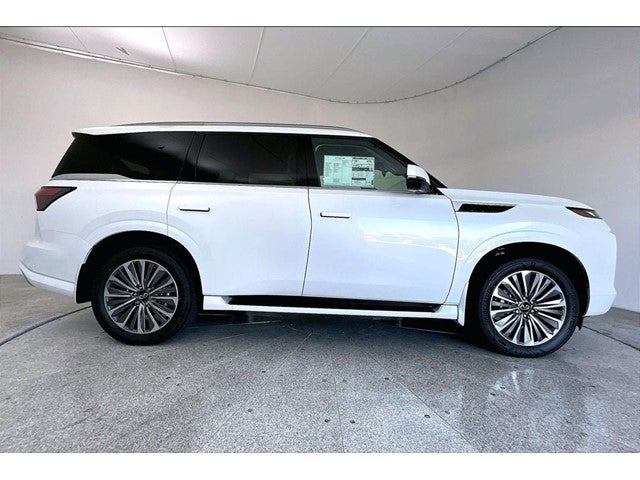 2027 INFINITI QX80 LUXE