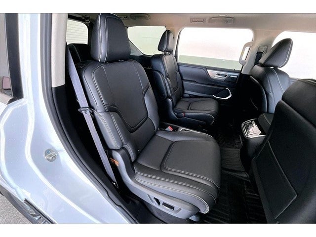 2027 INFINITI QX80 LUXE