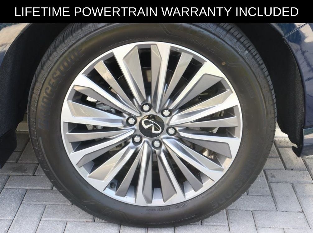 2025 INFINITI QX80 LUXE