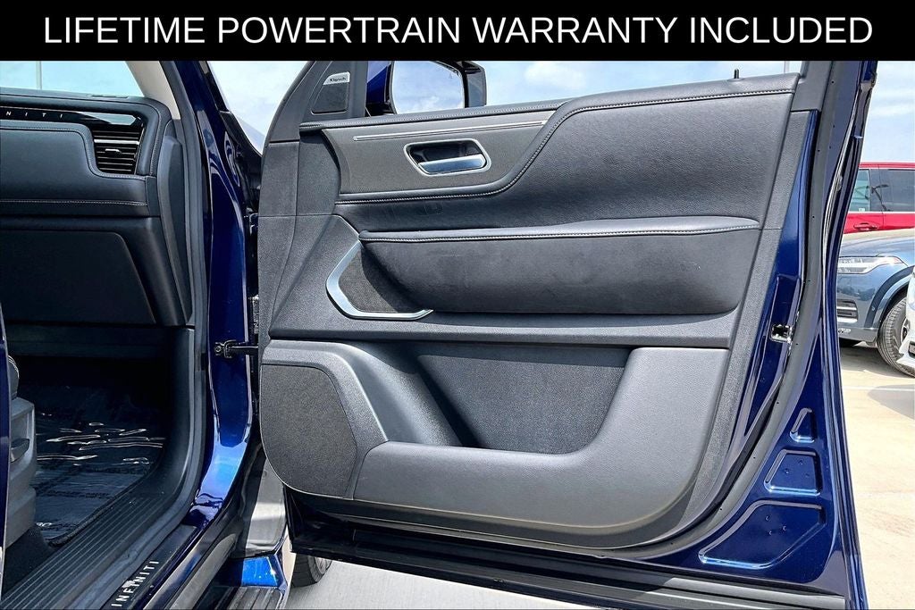 2025 INFINITI QX80 LUXE