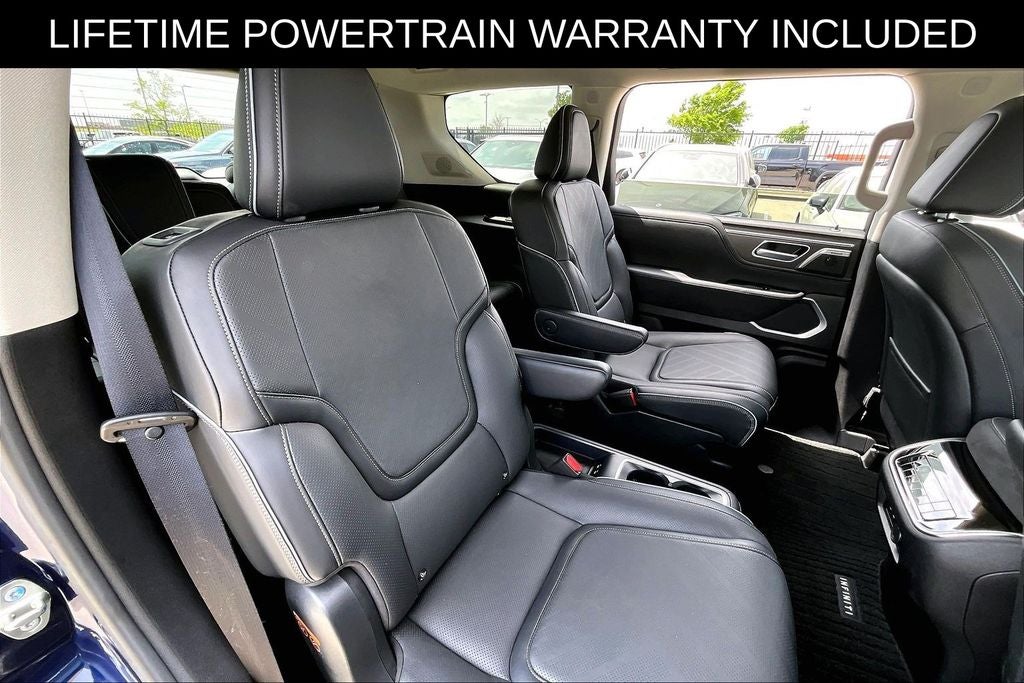 2025 INFINITI QX80 LUXE