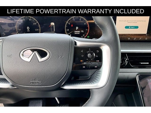 2025 INFINITI QX80 LUXE