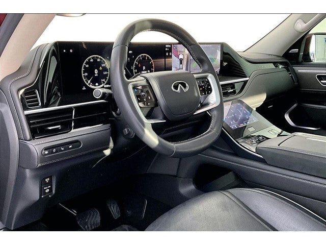 2025 INFINITI QX80 LUXE