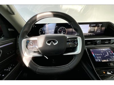 2025 INFINITI QX80 LUXE