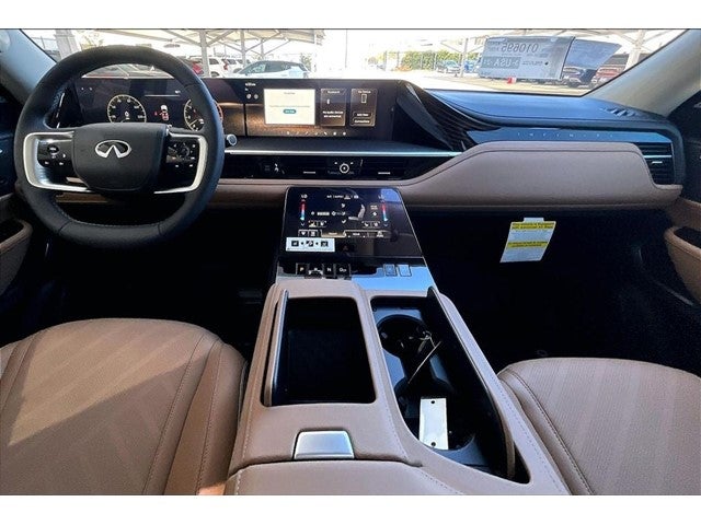 2026 INFINITI QX80 LUXE