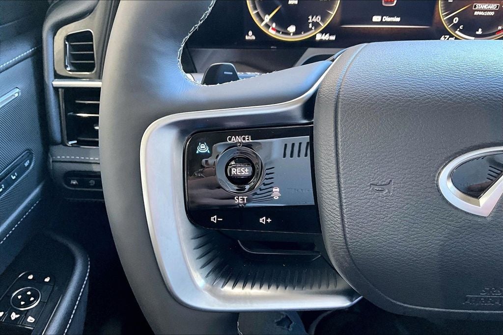 2026 INFINITI QX80 LUXE
