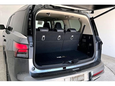 2026 INFINITI QX80 LUXE