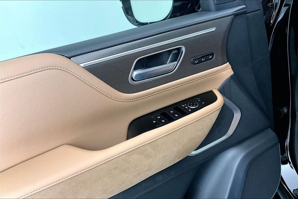 2027 INFINITI QX80 LUXE