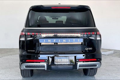 2027 INFINITI QX80 LUXE