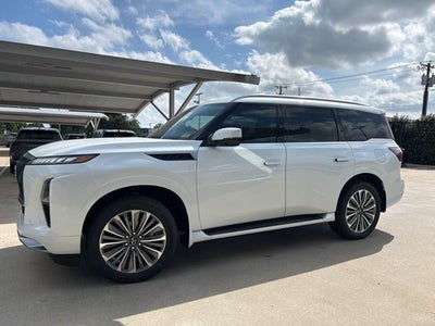 2026 INFINITI QX80 LUXE