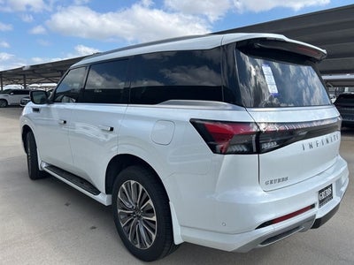 2026 INFINITI QX80 LUXE