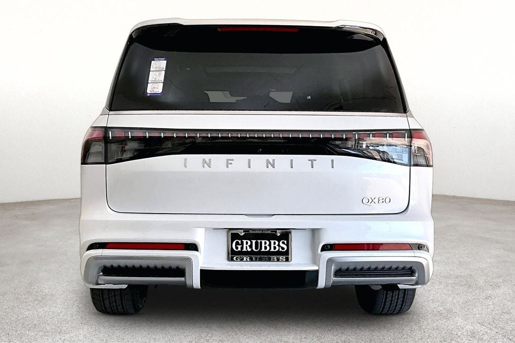 2026 INFINITI QX80 LUXE