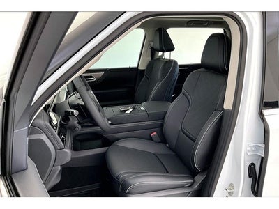 2026 INFINITI QX80 LUXE