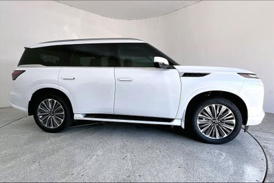 2026 INFINITI QX80 LUXE