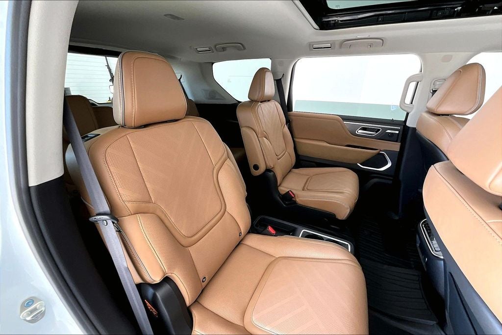 2026 INFINITI QX80 LUXE