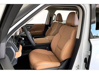 2026 INFINITI QX80 LUXE