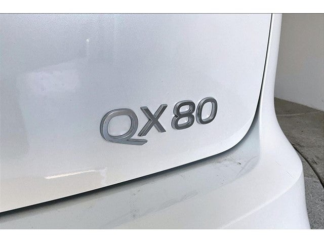 2027 INFINITI QX80 LUXE