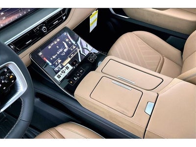 2027 INFINITI QX80 LUXE