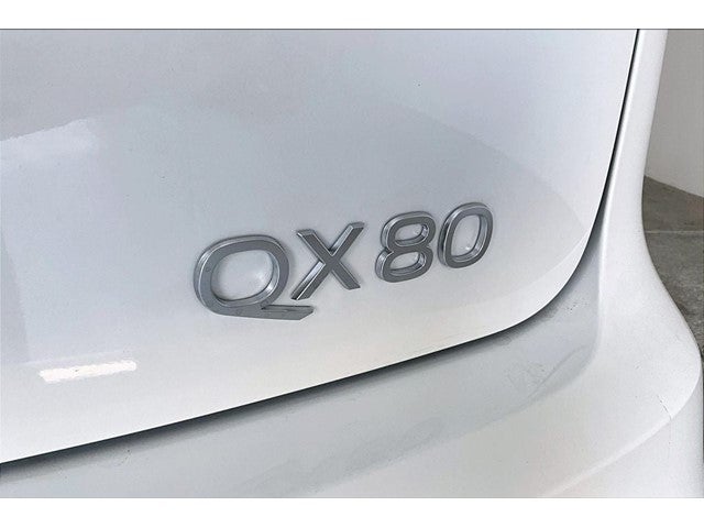 2027 INFINITI QX80 LUXE