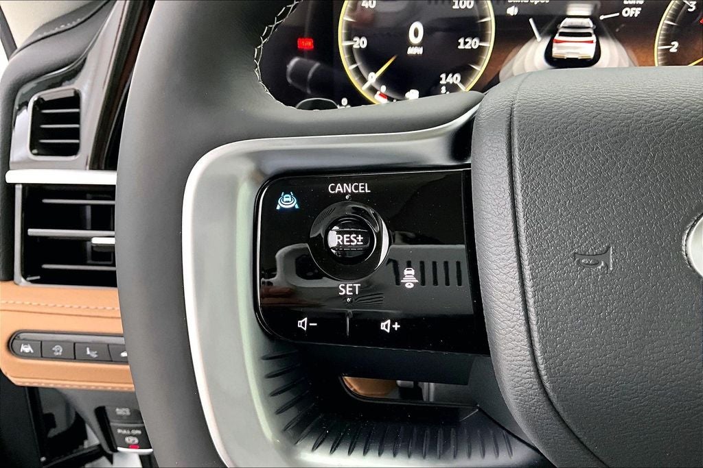 2027 INFINITI QX80 LUXE