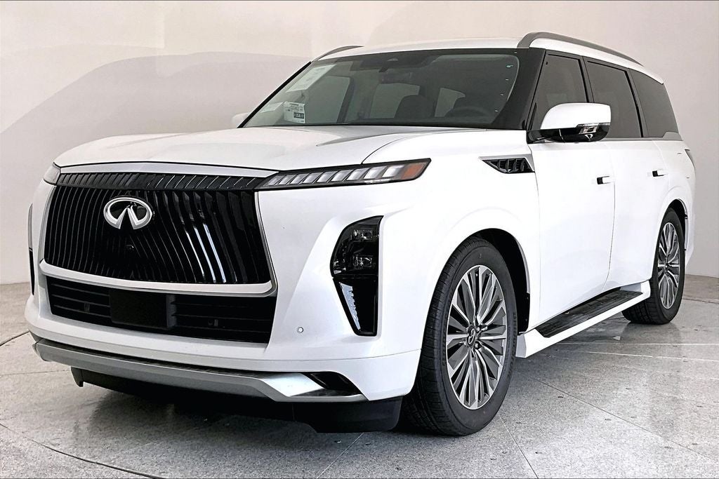 2027 INFINITI QX80 LUXE