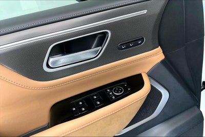 2027 INFINITI QX80 LUXE