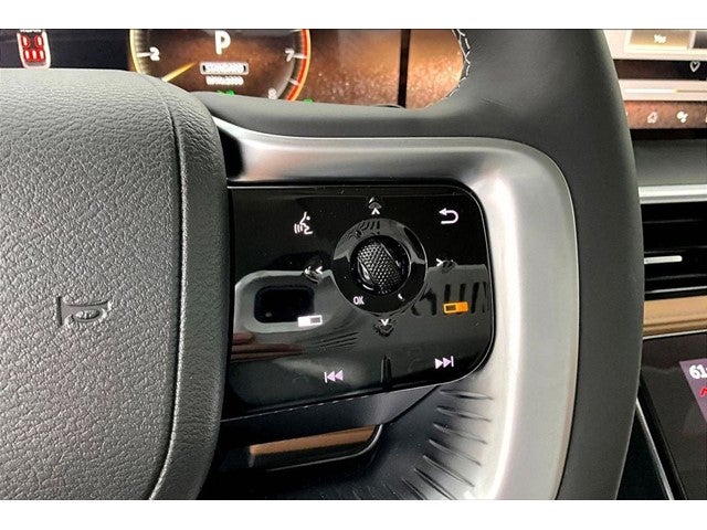 2027 INFINITI QX80 LUXE