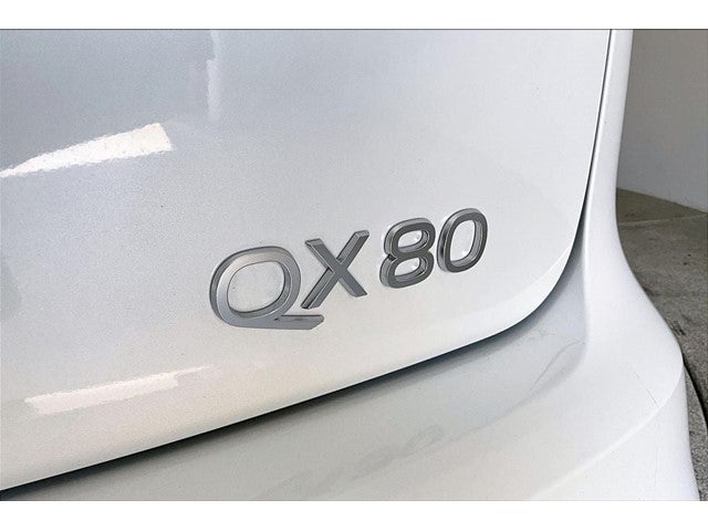 2027 INFINITI QX80 LUXE