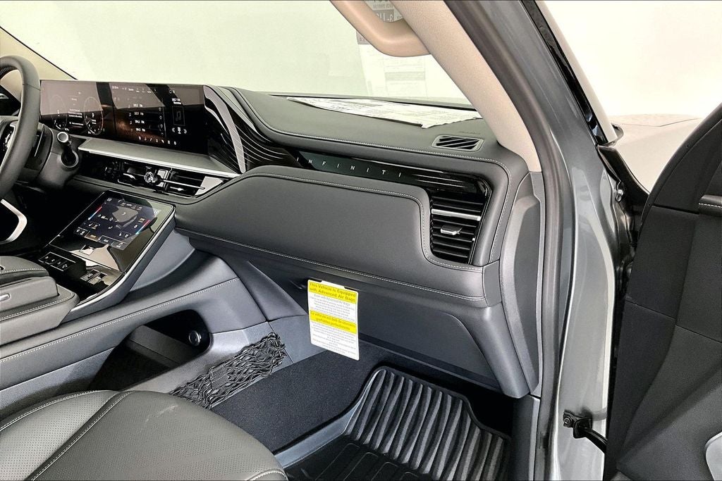 2026 INFINITI QX80 LUXE