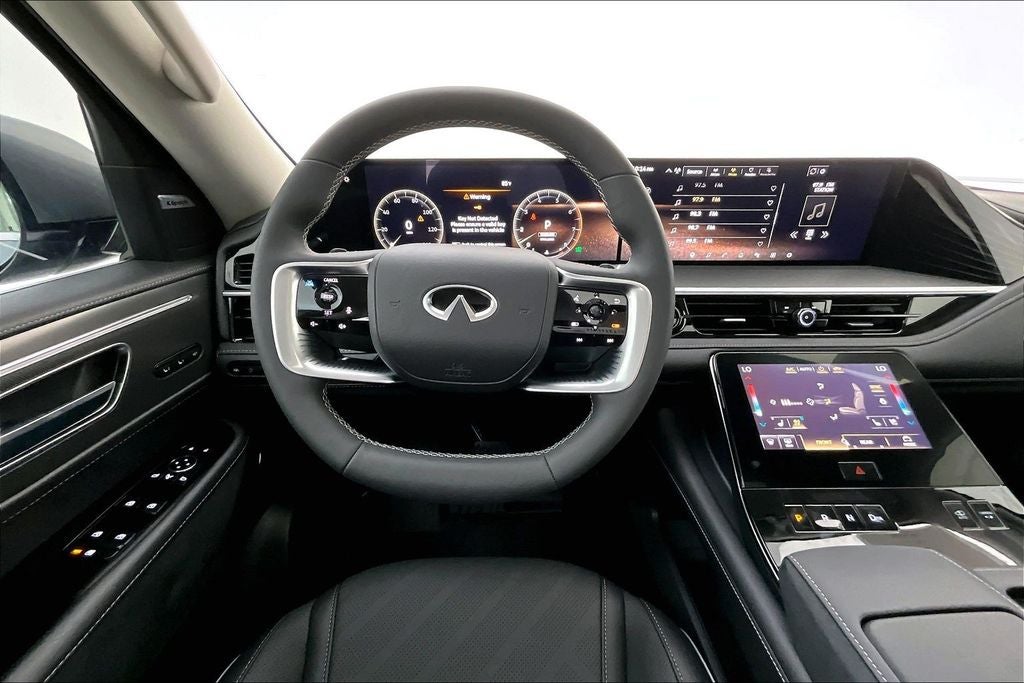 2026 INFINITI QX80 LUXE
