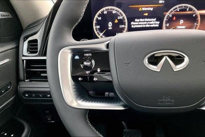 2026 INFINITI QX80 LUXE