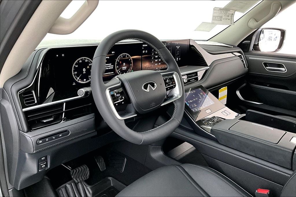 2026 INFINITI QX80 LUXE