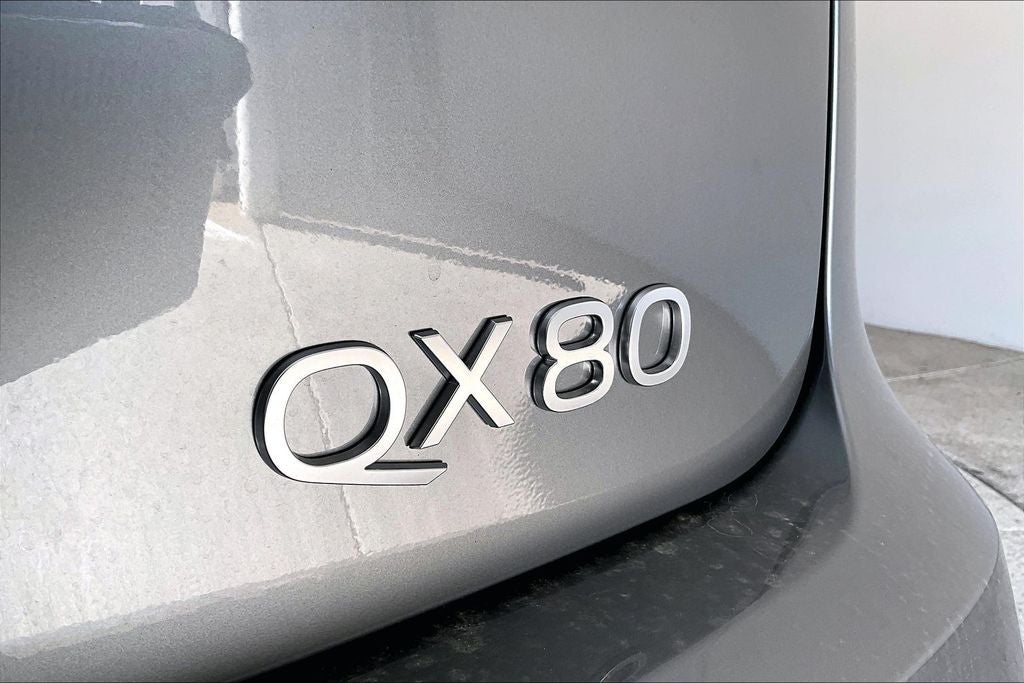 2026 INFINITI QX80 LUXE