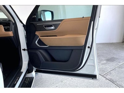 2027 INFINITI QX80 LUXE