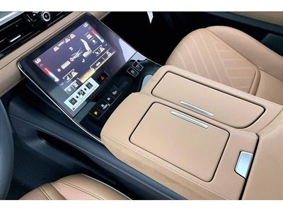 2027 INFINITI QX80 LUXE