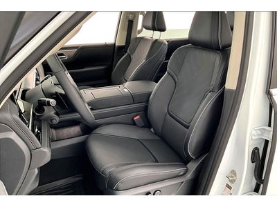 2027 INFINITI QX80 LUXE