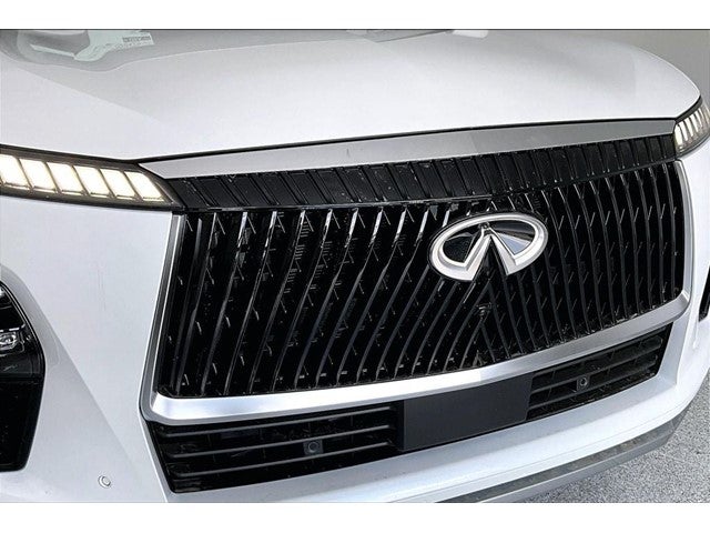 2027 INFINITI QX80 LUXE
