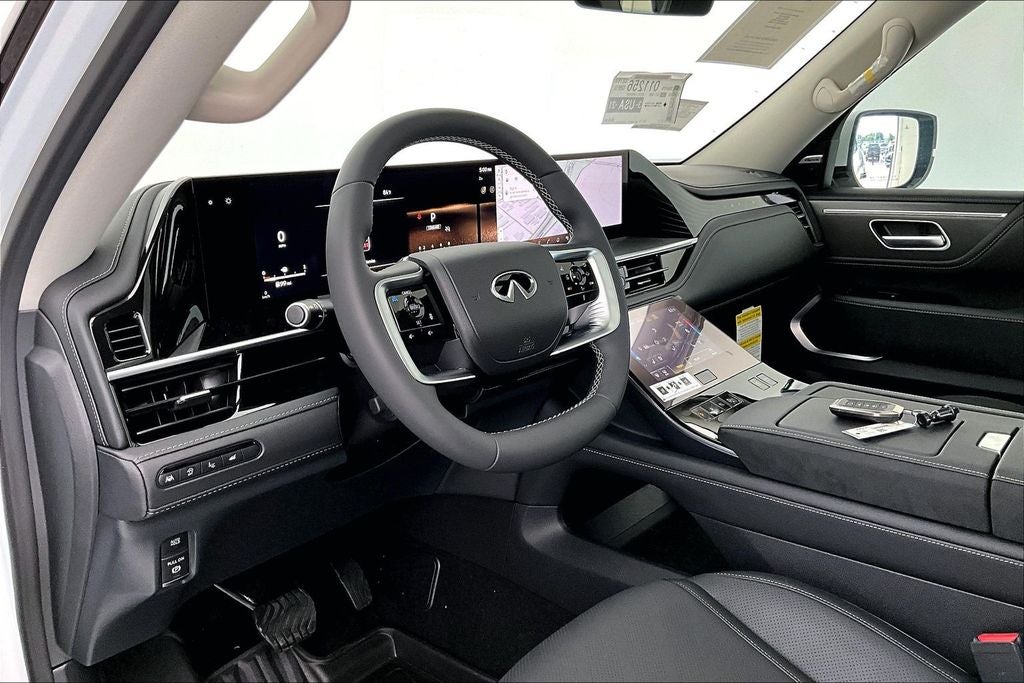 2026 INFINITI QX80 LUXE